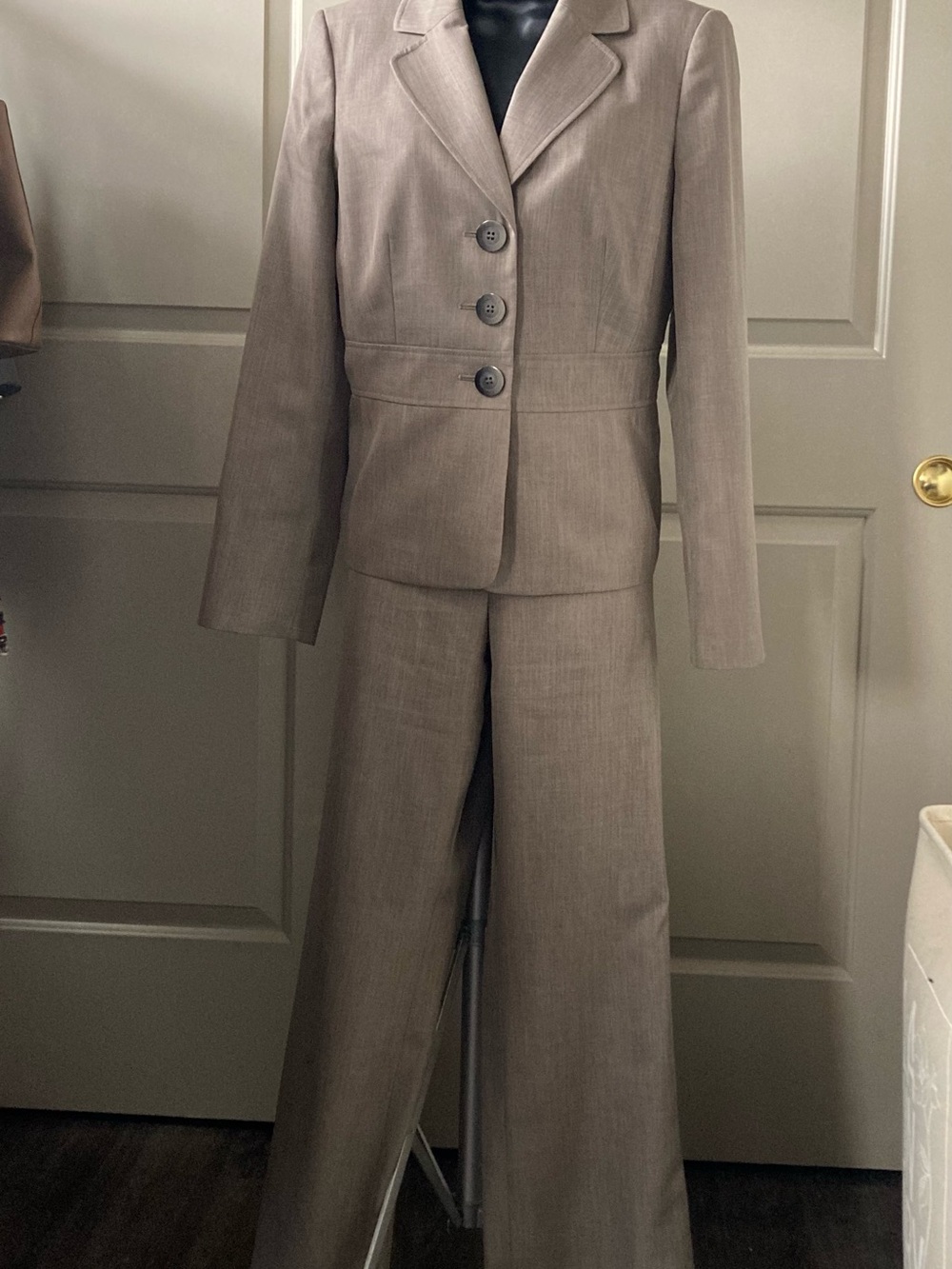 Le Suit Taupe Women's Two-Piece Pantsuit Blazer & Wide-Leg Trousers